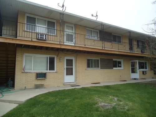 11-8640 82nd Ct, Hickory Hills, IL, 60457-1150 | Card Image