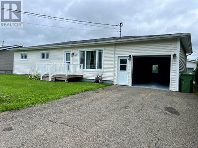 668 4 Th Ave, House other with 4 bedrooms, 3 bathrooms and null parking in Grand Falls NB | Image 2