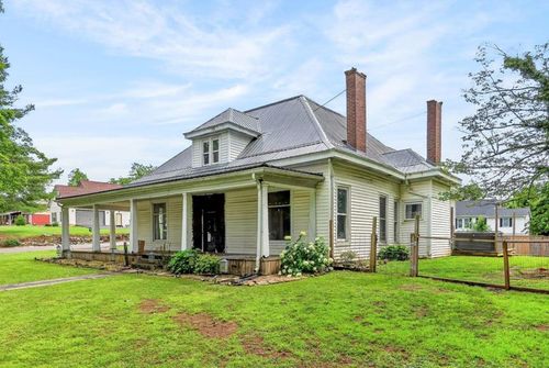 315 Gaines St, Sparta, TN, 38583-2122 | Card Image