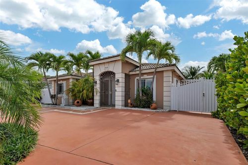 25235 Sw 133rd Ave, Homestead, FL, 33032-2548 | Card Image