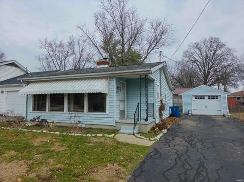 2027 College Dr, Mount Carmel, IL, 62863-2618 | Card Image