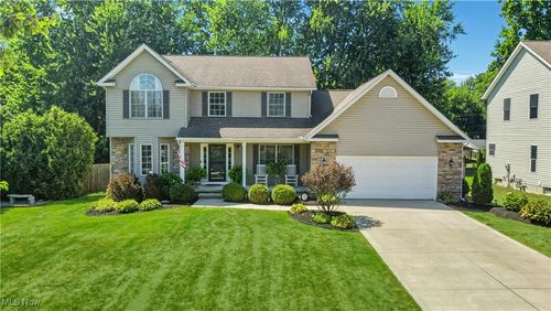 6542 Inland Shores Dr, Mentor, OH, 44060-3687 | Card Image