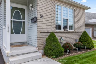 36 Jackson Crt, Home with 2 bedrooms, 3 bathrooms and 2 parking in Tillsonburg ON | Image 3