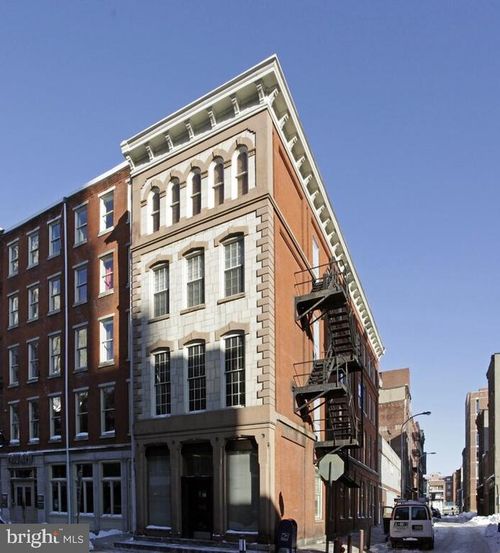 115 Chestnut St, Philadelphia, PA, 19106-3017 | Card Image