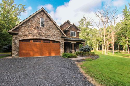 176 Woodland Pl, Lyndhurst, VA, 22952-2111 | Card Image