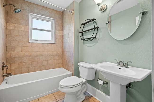 bathroom | Image 11