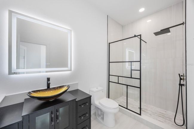 Second Bath 5x10 | Image 49