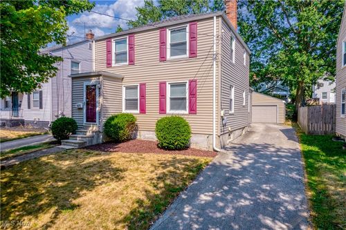1571 Redwood Ave, Akron, OH, 44301-2725 | Card Image