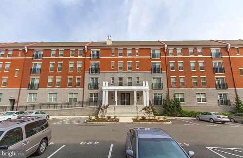 2644-600 Commodore Ct, PHILADELPHIA, PA, 19146 | Card Image