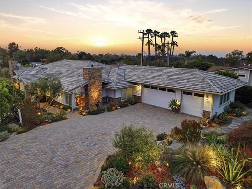 19 Sunnyfield Dr, Rolling Hills Estates, CA, 90274-2504 | Card Image