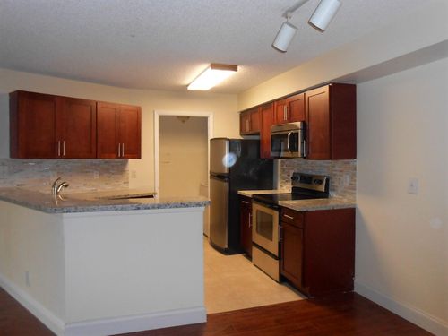 1008-9999 Summerbreeze Dr, Sunrise, FL, 33322-5818 | Card Image