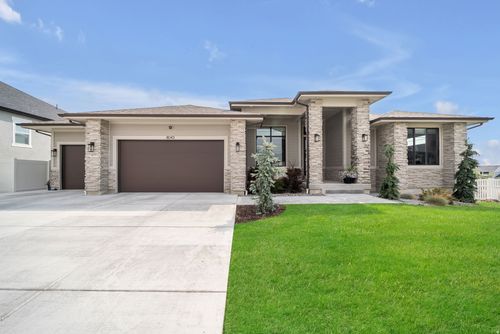 8043 S Ambrosia Ln, West Jordan, UT, 84081-3161 | Card Image