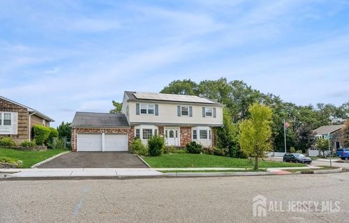 44 Trella Ter, Clifton, NJ, 07013-1547 | Card Image