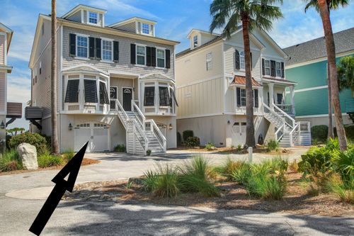 90 W 2nd St, Folly Beach, SC, 29439 | Card Image