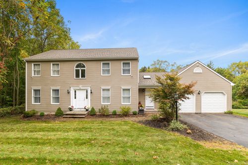 115 Meadowood Dr, Middletown, CT, 06457-1996 | Card Image