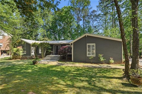 1180 Saint Andrews Cir, Dunwoody, GA, 30338-3202 | Card Image