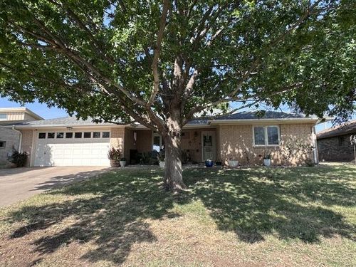 4105 Midland Ave, Snyder, TX, 79549-5613 | Card Image