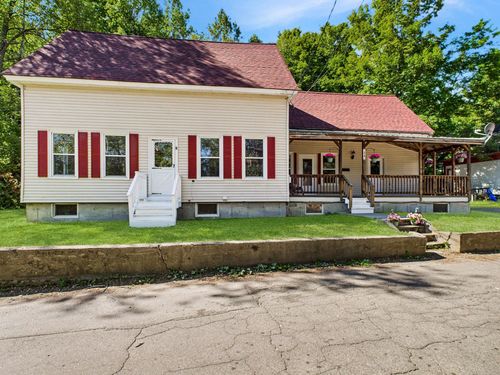 30 Spring St, Colebrook, NH, 03576-3795 | Card Image