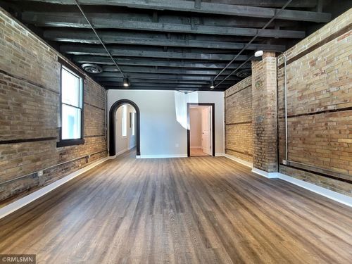 309 Broadway, Carver, MN, 55315-2103 | Card Image