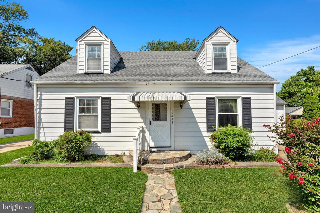 Cedar Ln, Trenton, NJ 08610