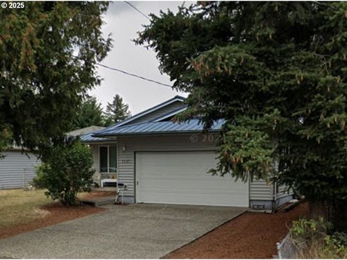 1121 Hughes St, Oregon City, OR, 97045-3715 | Card Image