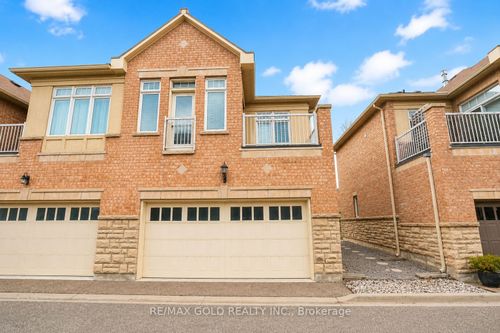 2032 Lakeshore Rd W, Mississauga, ON, L5J1J8 | Card Image