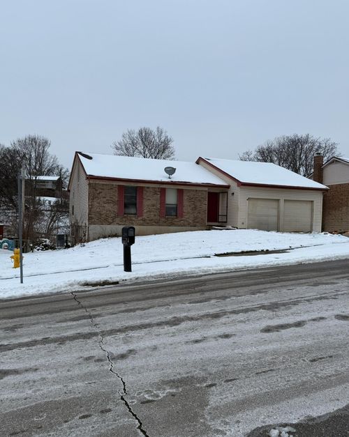 8593 Winthrop Cir, Florence, KY, 41042-9508 | Card Image