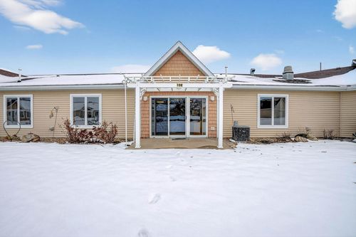 unit-102-4125 Autumn Ridge Rd, Cedar Falls, IA, 50613-8904 | Card Image