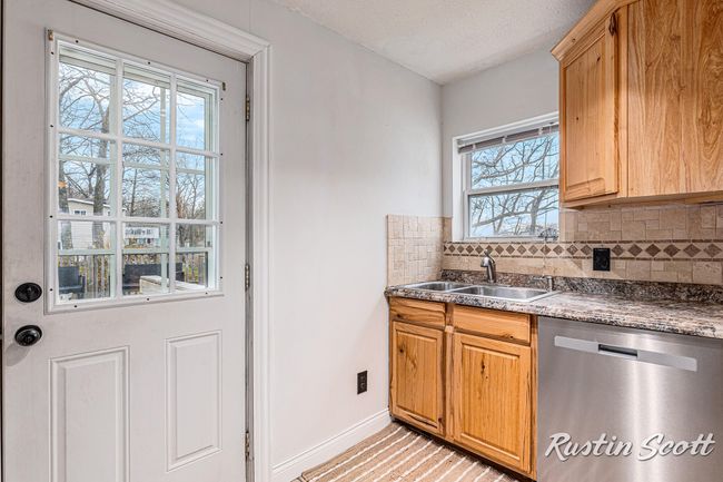 7229 Bordeau Dr Ne, House other with 3 bedrooms, 2 bathrooms and null parking in Belding MI | Image 9