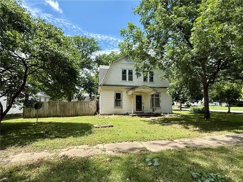 333 N 12th St, Fredonia, KS, 66736-1605 | Card Image