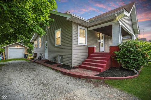 1915 Albany St, Beech Grove, IN, 46107-1405 | Card Image
