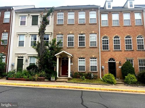 7039 Little Thames Dr, GAINESVILLE, VA, 20155-4010 | Card Image