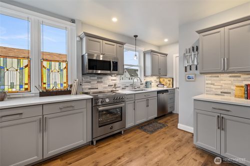 1211 S 17th St, Tacoma, WA, 98405-3955 | Card Image