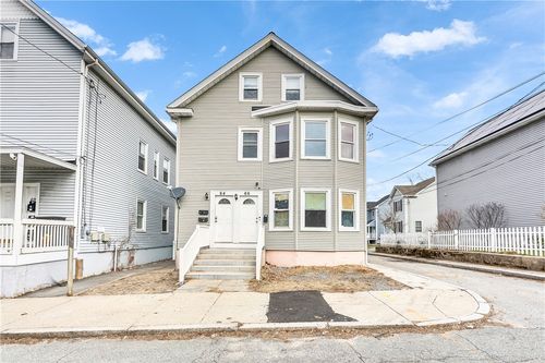 64 Pleasant St, Providence, RI, 02906-1718 | Card Image