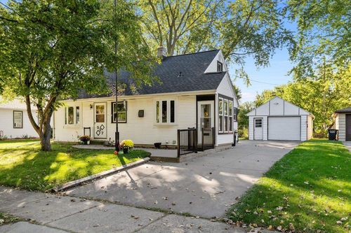 527 E Coolidge Avenue, APPLETON, WI, 54915 | Card Image