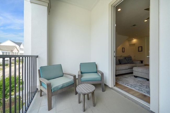 930 Dunleigh Meadows Ln, House other with 3 bedrooms, 4 bathrooms and 2 parking in Houston TX | Image 14