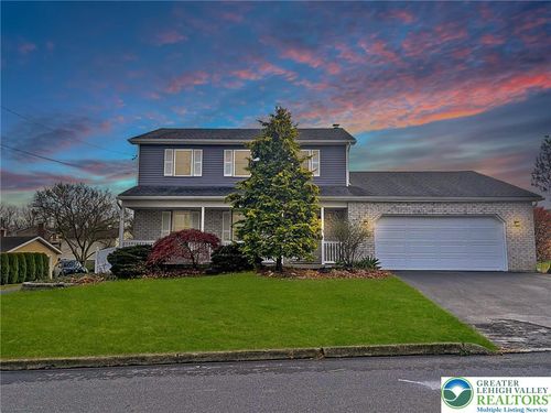 719 Hunter St, CATASAUQUA, PA, 18032-1521 | Card Image