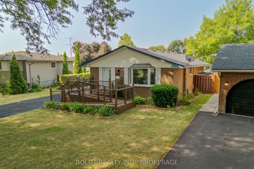 4993 Heather Ave, Niagara Falls, ON, L2E5J3 | Card Image