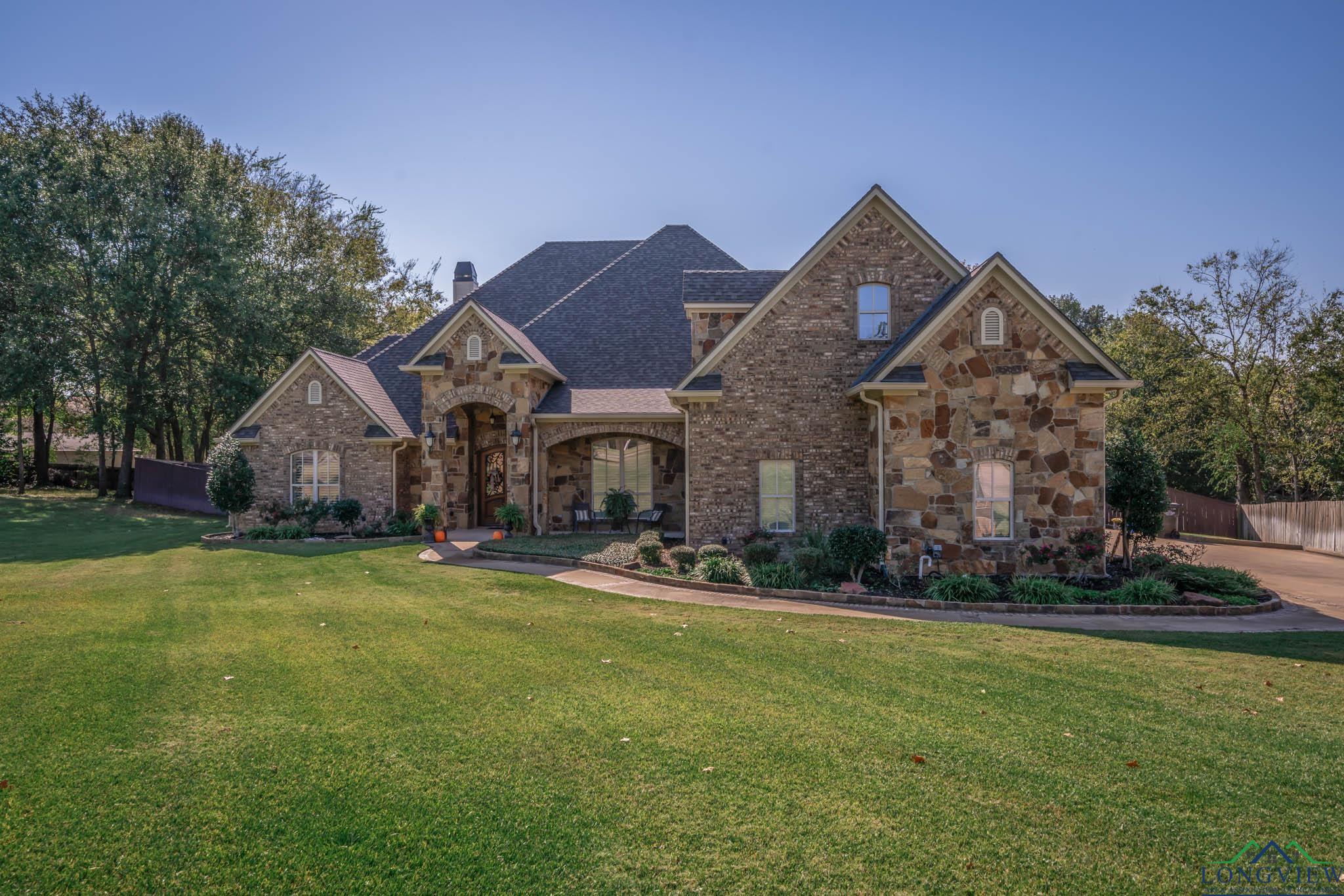 2106 Mc Dade Pl, For Sale in Longview Zoocasa