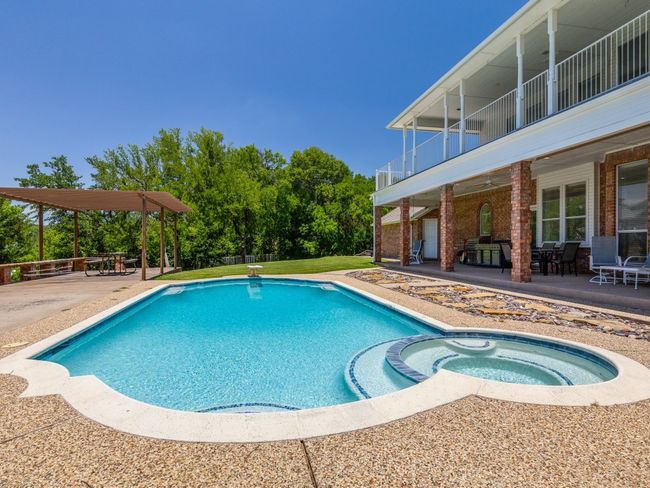 210 Private Road 1543, House other with 4 bedrooms, 4 bathrooms and null parking in Bridgeport TX | Image 8