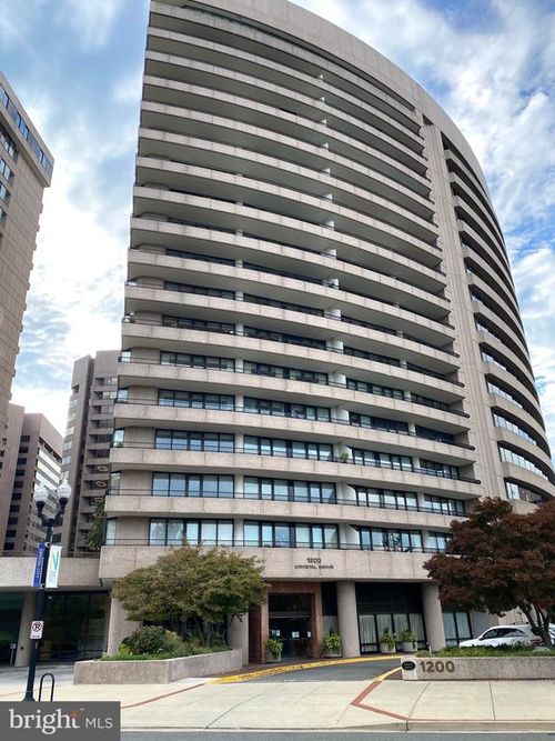 214-1200 Crystal Dr, ARLINGTON, VA, 22202-4308 | Card Image
