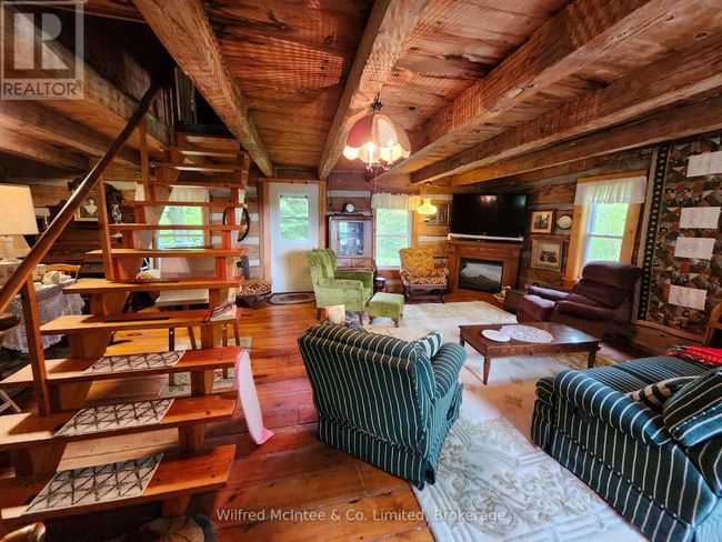 40065 School Rd, Home with 3 bedrooms, 2 bathrooms and 5 parking in Goderich ON | Image 9