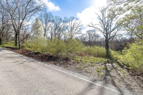 834 Fairmount Ave, Signal Mountain, TN, 37377-2448 | Card Image