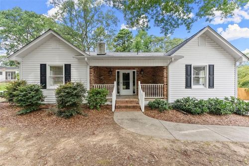 59 W Wright St, winder, GA, 30680-1863 | Card Image