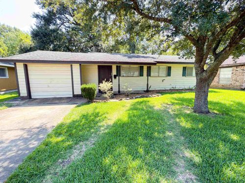 165 Smelker St, Beaumont, TX, 77707-1332 | Card Image