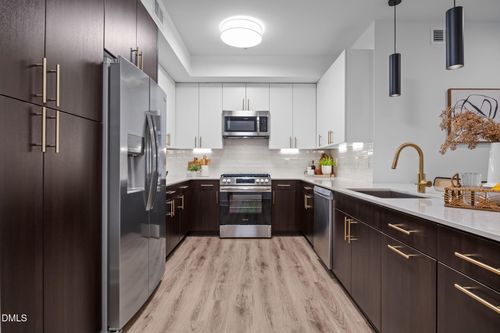 apt-202-615 W Peace St, Raleigh, NC, 27605-1980 | Card Image