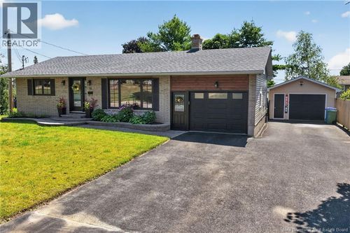 14 Cabot Dr, Moncton, NB, E1A5K9 | Card Image