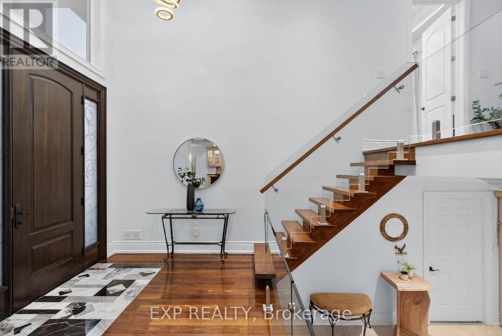 Residential in Oakville (WO West) 5