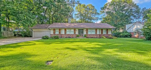 6818 Great Oaks Rd, Germantown, TN, 38138-2562 | Card Image