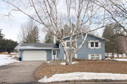 813 Ingalls Rd, Menomonie, WI, 54751-3735 | Card Image